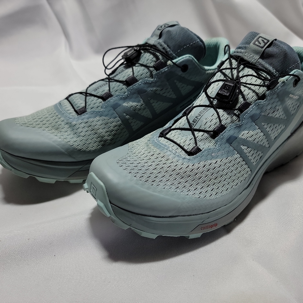 Running shoes. Salomon Ortholite Goretex Sense Ride 4. Womans Size 9.5